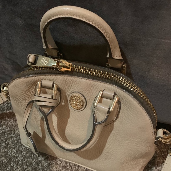 Tory Burch Robinson Pebbled Mini Dome Satchel - Picture 4 of 6
